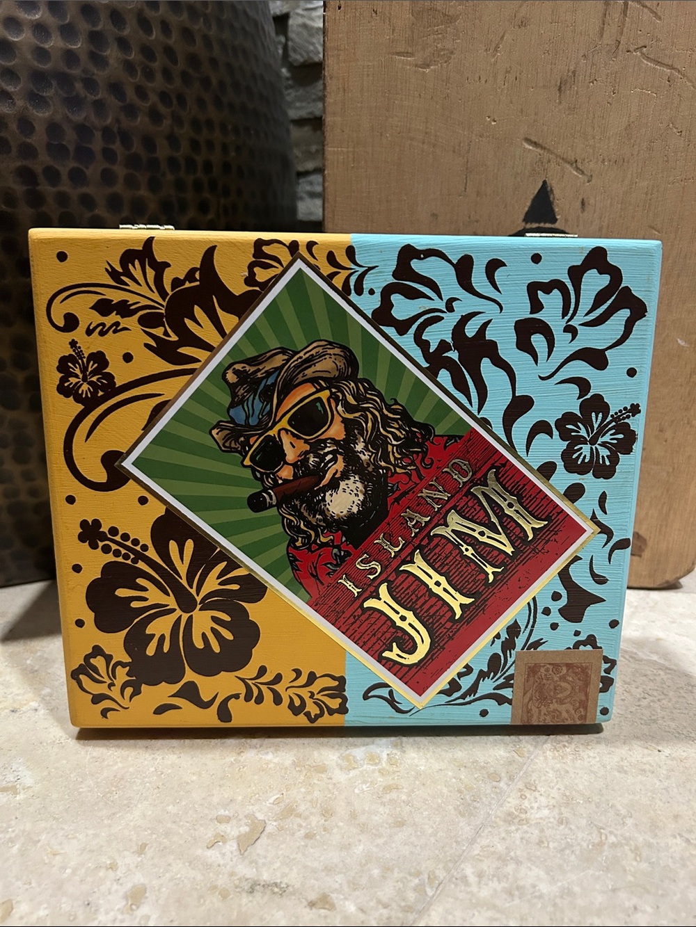 ISLAND JIM #2 Empty Cigar Box